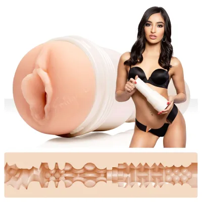 Fleshlight Emily Willis Squirt - élethű műpunci (natúr): 28 339 Ft